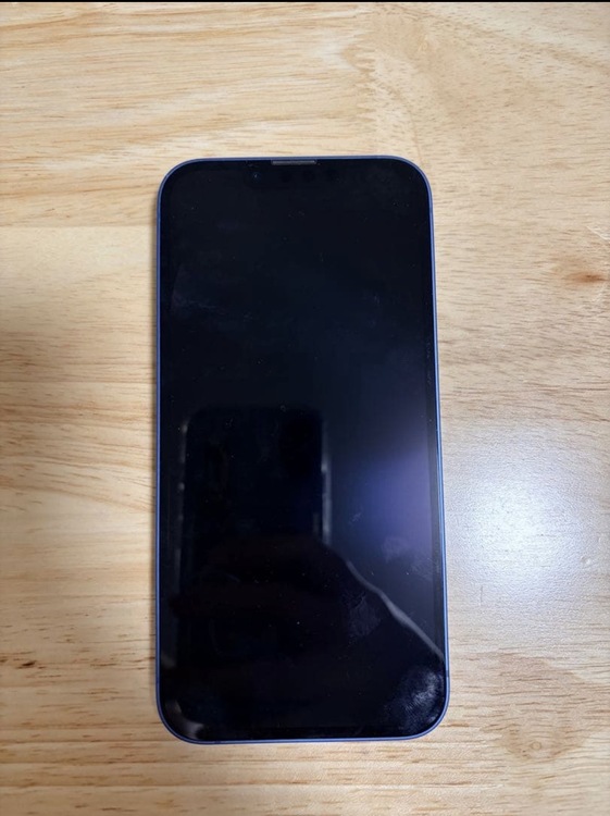 iPhone 13 256GB au（スマホ）の商品画像 - 査定依頼日：2026年2月19日 - 最高査定価格：38,000円