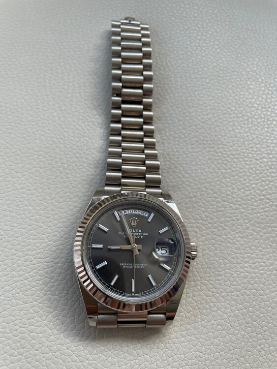 ロレックス デイデイト （高級時計）の商品画像 - 査定依頼日：2025年1月25日 - 最高査定価格：5,500,000円