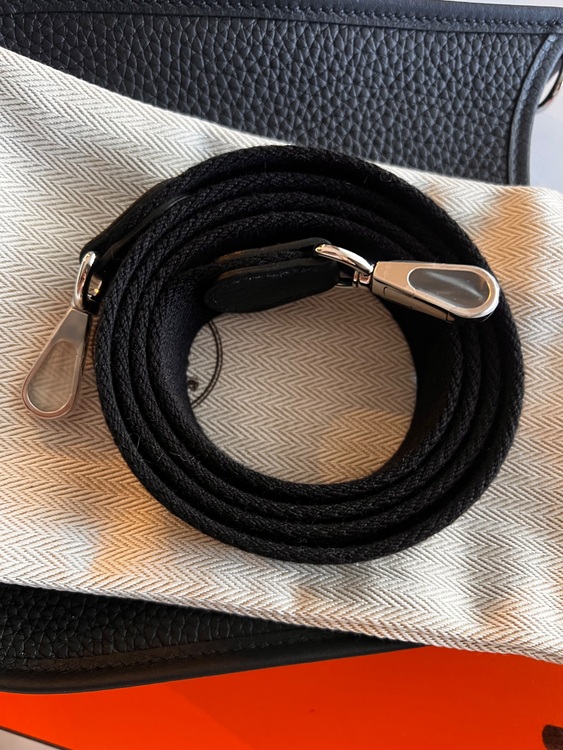 エブリン16　TPM （ブランドバッグ）の商品画像 - 査定依頼日：2025年7月12日 - 最高査定価格：385,000円