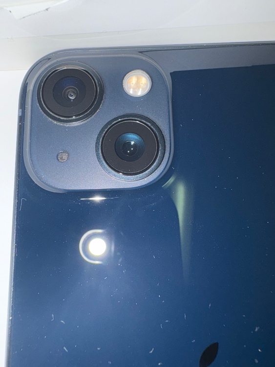 iPhone 13 128GB SIMフリー（スマホ）の商品画像 - 査定依頼日：2026年4月19日 - 最高査定価格：36,000円