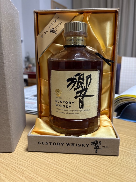 ウイスキー サントリー響 （お酒）の商品画像 - 査定依頼日：2026年1月24日 - 最高査定価格：22,000円