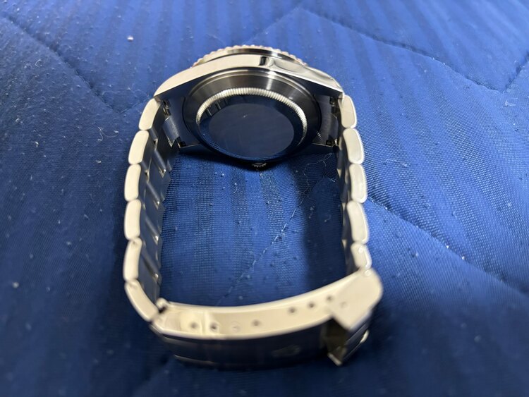 16610LV（高級時計）の商品画像 - 査定依頼日：2025年4月6日 - 最高査定価格：2,380,000円