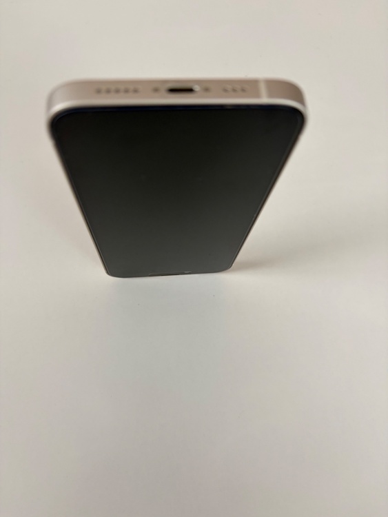 iPhone13（スマホ）の商品画像 - 査定依頼日：2026年6月14日 - 最高査定価格：45,000円