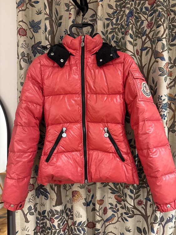 モンクレール　BADIA00（古着・ファッション）の商品画像 - 査定依頼日：2026年1月16日 - 最高査定価格：20,000円