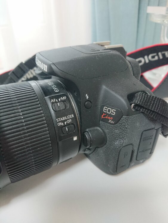 EOS kiss X6i（カメラ）の商品画像 - 査定依頼日：2026年4月15日 - 最高査定価格：14,100円