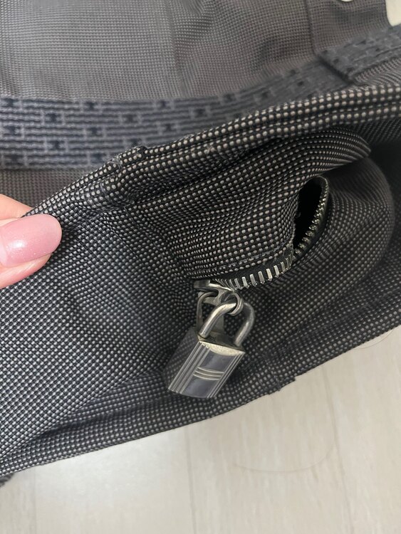 エルメスエールラインＭＭ（ブランドバッグ）の商品画像 - 査定依頼日：2025年1月7日 - 最高査定価格：30,000円