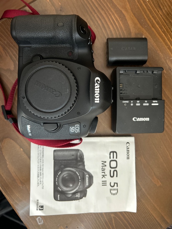 5D マーク3（カメラ）の商品画像 - 査定依頼日：2026年3月22日 - 最高査定価格：38,000円