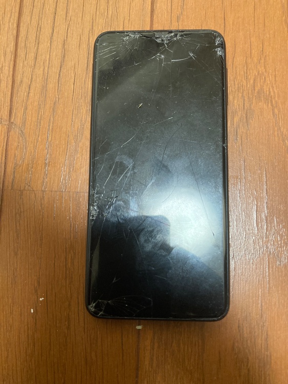 iPhoneとAndroid（スマホ）の商品画像 - 査定依頼日：2026年7月26日 - 最高査定価格：22,500円