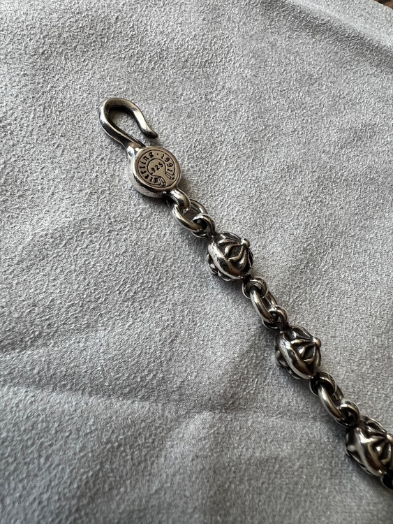 クロスボールブレスレット 小 12連（古着・ファッション）の商品画像 - 査定依頼日：2026年1月5日 - 最高査定価格：259,000円