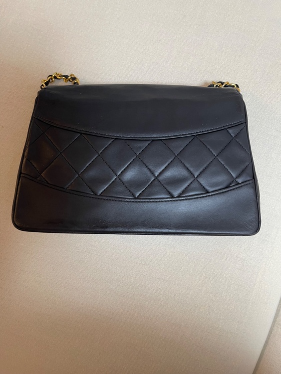 チェーンマトラッセ（ブランドバッグ）の商品画像 - 査定依頼日：2026年3月23日 - 最高査定価格：190,000円