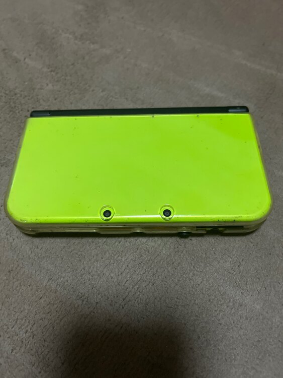 Newニンテンドー3DSLLライム×ブラック（ゲーム機本体・ゲームソフト）の商品画像 - 査定依頼日：2025年4月3日 - 最高査定価格：6,000円