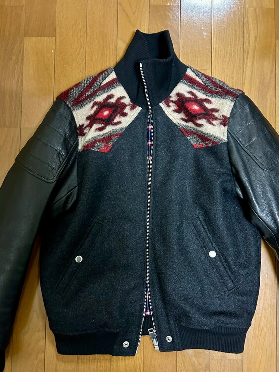 革ジャン（古着・ファッション）の商品画像 - 査定依頼日：2024年12月3日 - 最高査定価格：3,000円