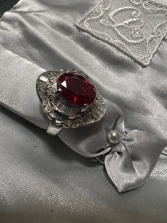 ルビーリング（宝石）の商品画像 - 査定依頼日：2023年10月28日 - 最高査定価格：1,000,000円