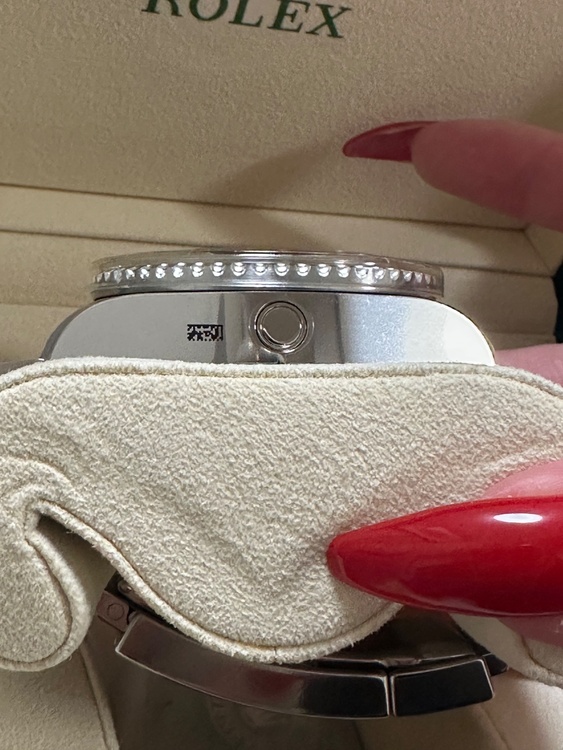 ロレックス その他 11666（高級時計）の商品画像 - 査定依頼日：2026年3月30日 - 最高査定価格：1,900,000円