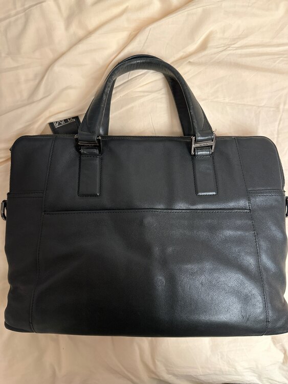 トゥミ　ビジネスバッグ（ブランドバッグ）の商品画像 - 査定依頼日：2025年3月9日 - 最高査定価格：5,500円