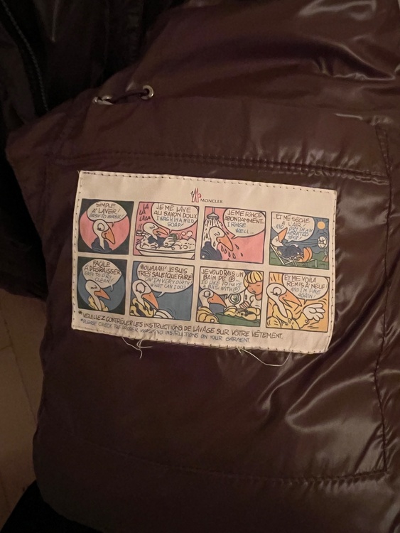 モンクレールダウン（古着・ファッション）の商品画像 - 査定依頼日：2026年1月6日 - 最高査定価格：24,000円