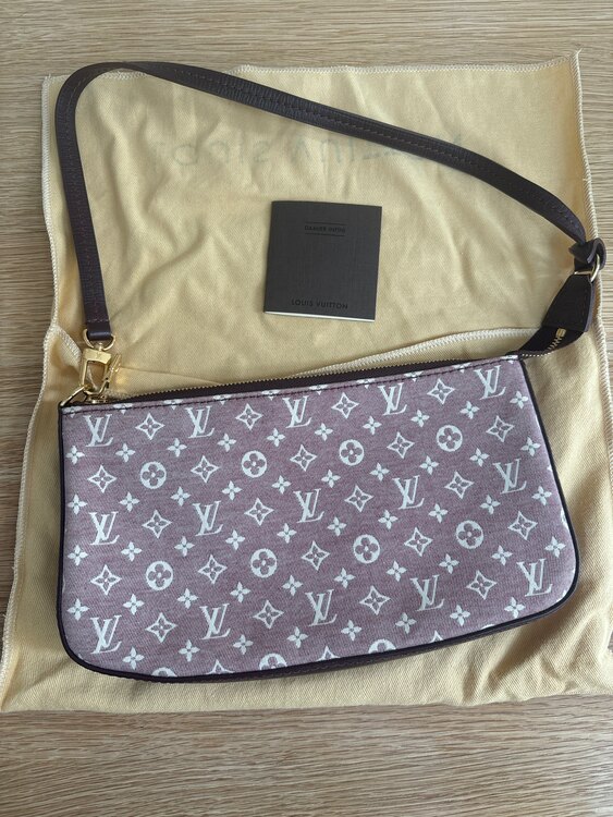モノグラム・イディール ポシェット・アクセソワール セピア（ブランドバッグ）の商品画像 - 査定依頼日：2025年3月13日 - 最高査定価格：60,000円