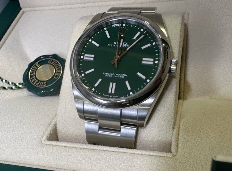 オイスターパーペチュアル（高級時計）の商品画像 - 査定依頼日：2026年1月17日 - 最高査定価格：1,385,000円