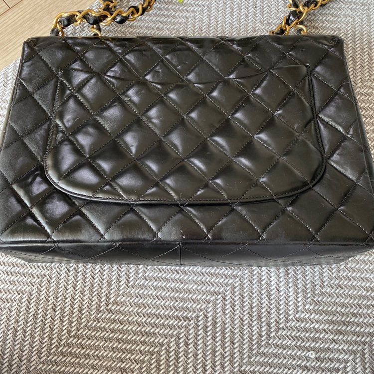 マトラッセ（ブランドバッグ）の商品画像 - 査定依頼日：2025年8月30日 - 最高査定価格：300,000円