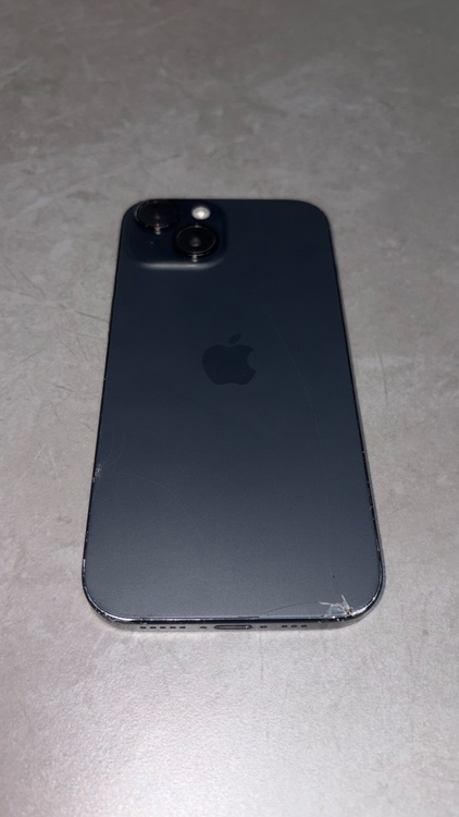 iPhone iPhone 15 128GB SIMフリー（スマホ）の商品画像 - 査定依頼日：2026年9月15日 - 最高査定価格：53,000円