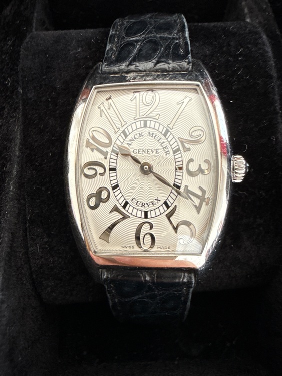 フランクミューラートノウカーベックス（高級時計）の商品画像 - 査定依頼日：2025年9月8日 - 最高査定価格：200,000円