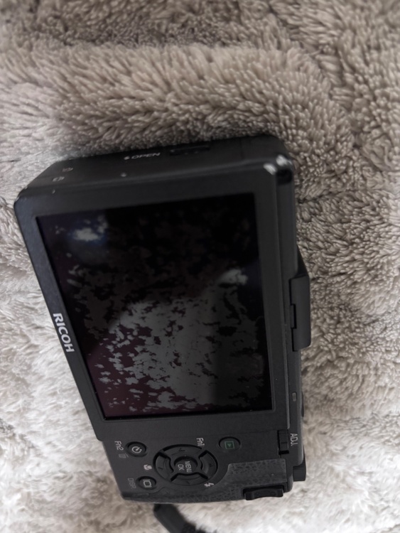 RICOH GR3（カメラ）の商品画像 - 査定依頼日：2026年4月9日 - 最高査定価格：90,100円