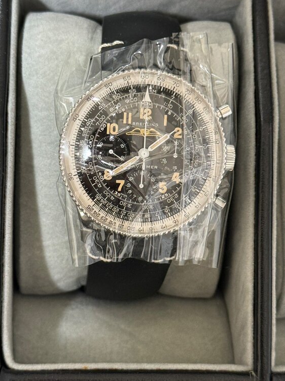 Navitimer REF.806 1959 Re.Edition（高級時計）の商品画像 - 査定依頼日：2025年5月23日 - 最高査定価格：1,100,000円