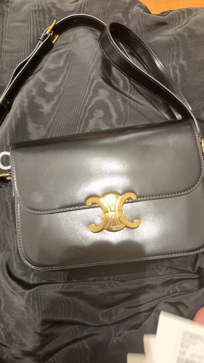 セリーヌ  （ブランドバッグ）の商品画像 - 査定依頼日：2025年9月15日 - 最高査定価格：230,000円