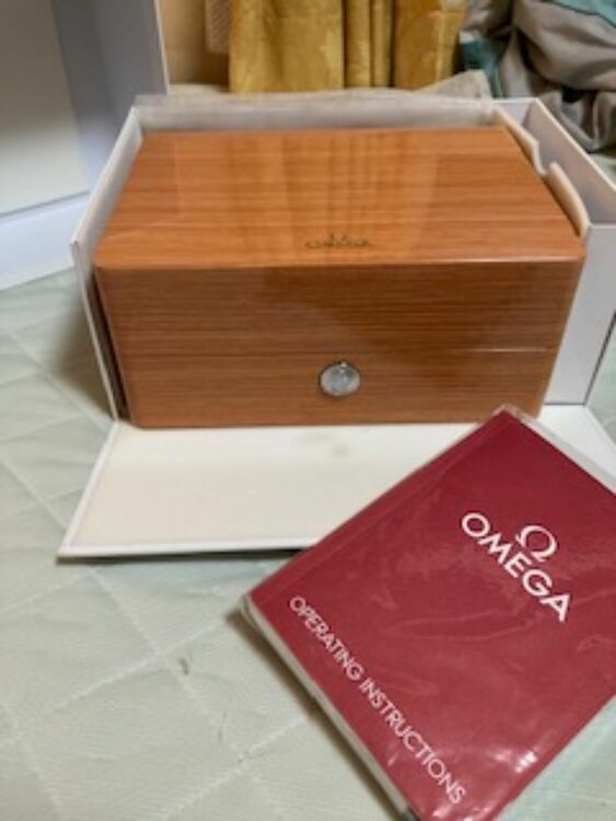 オメガ シーマスター 215 30 40 20 03 00（高級時計）の商品画像 - 査定依頼日：2025年6月5日 - 最高査定価格：620,000円