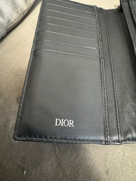 ディオール  （ブランドバッグ）の商品画像 - 査定依頼日：2025年5月31日 - 最高査定価格：35,000円