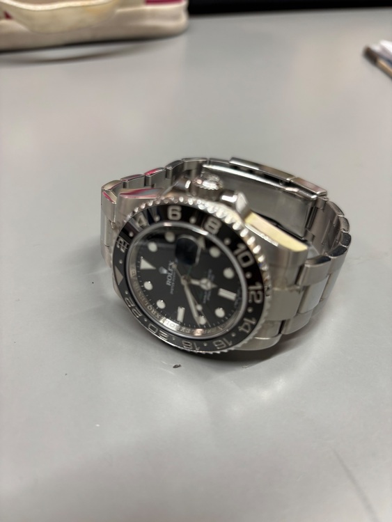 ロレックス GMTマスター 116710L（高級時計）の商品画像 - 査定依頼日：2025年8月31日 - 最高査定価格：1,800,000円