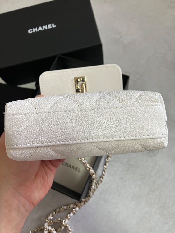 CHANEL ココハンドル　ミニバッグ　チェーンショルダー　キャビアスキン（ブランドバッグ）の商品画像 - 査定依頼日：2026年2月17日 - 最高査定価格：300,000円