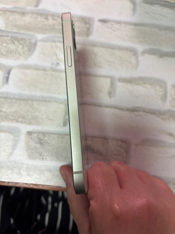 iPhone iPhone 12 128GB Softbank（スマホ）の商品画像 - 査定依頼日：2026年9月16日 - 最高査定価格：25,500円