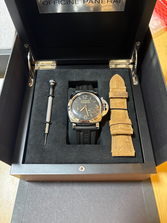 パネライ ルミノール PAM0042（高級時計）の商品画像 - 査定依頼日：2026年2月10日 - 最高査定価格：650,000円