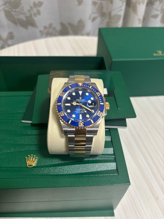 ロレックス サブマリーナー 126613Lb（高級時計）の商品画像 - 査定依頼日：2025年11月27日 - 最高査定価格：2,910,000円