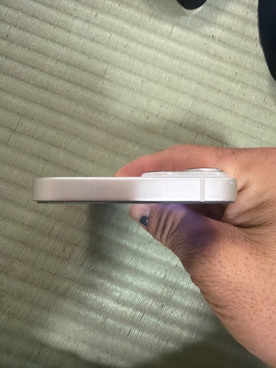 iPhone iPhone 14 128GB docomo（スマホ）の商品画像 - 査定依頼日：2026年9月20日 - 最高査定価格：43,500円