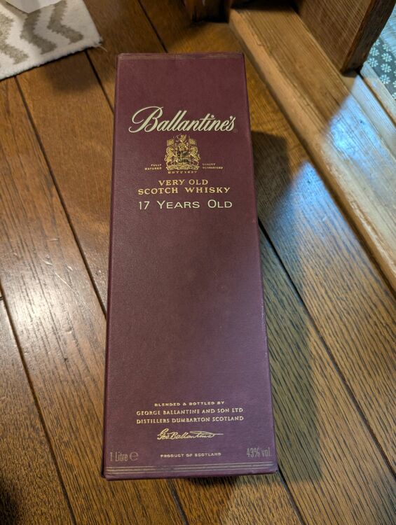 ブランデー カミュ （お酒）の商品画像 - 査定依頼日：2025年7月17日 - 最高査定価格：3,500円