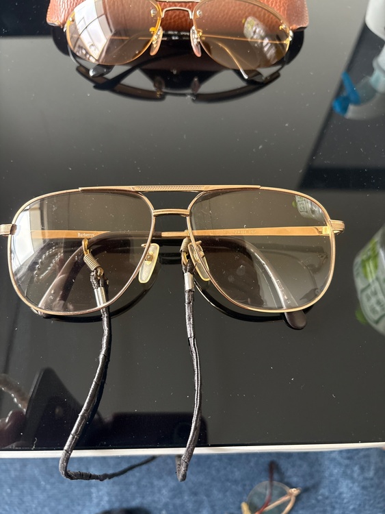 金メガネ3点、指輪、図書カード（金・貴金属）の商品画像 - 査定依頼日：2026年4月29日 - 最高査定価格：403,000円