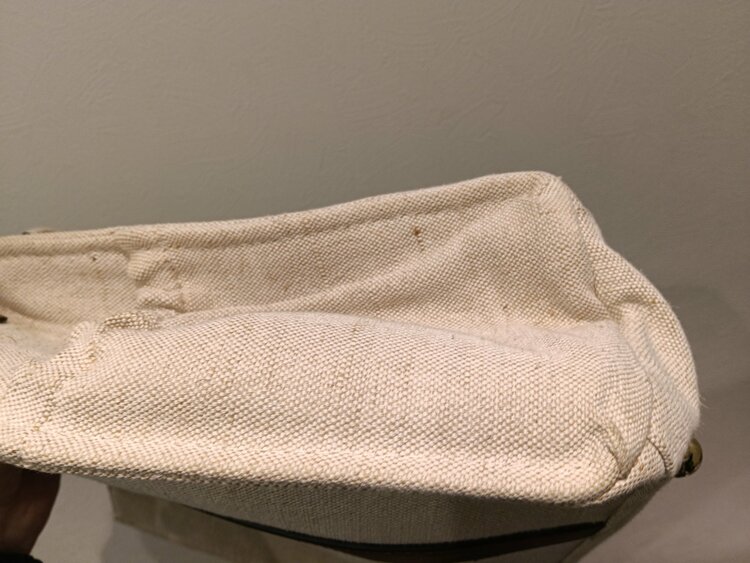 ハンドバッグ（ブランドバッグ）の商品画像 - 査定依頼日：2026年4月8日 - 最高査定価格：20,000円