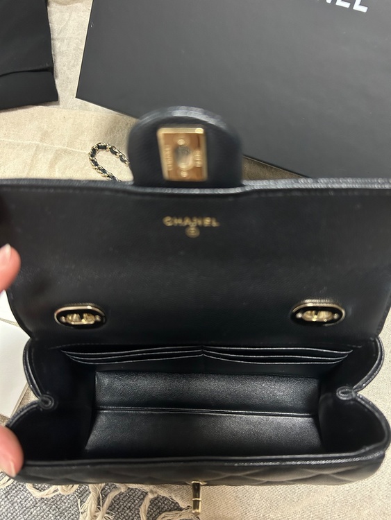 ココハンドル（CHANEL COCO HANDLE）マトラッセ（ブランドバッグ）の商品画像 - 査定依頼日：2026年7月8日 - 最高査定価格：750,000円