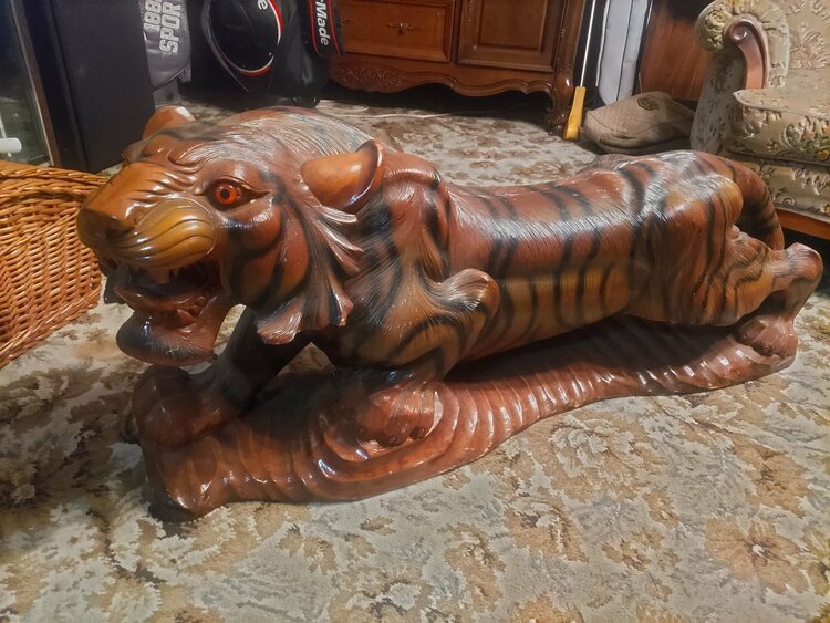虎木彫り（美術品・骨董品）の商品画像 - 査定依頼日：2026年3月15日 - 最高査定価格：3,000円