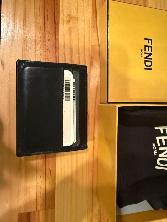 フェンディ  （ブランドバッグ）の商品画像 - 査定依頼日：2025年12月23日 - 最高査定価格：25,000円