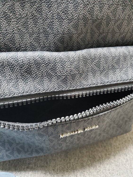 その他 その他 （ブランドバッグ）の商品画像 - 査定依頼日：2026年4月13日 - 最高査定価格：11,000円