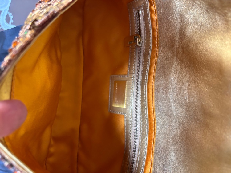 バゲットタイプ　ピーズBAG（ブランドバッグ）の商品画像 - 査定依頼日：2026年3月9日 - 最高査定価格：300,000円