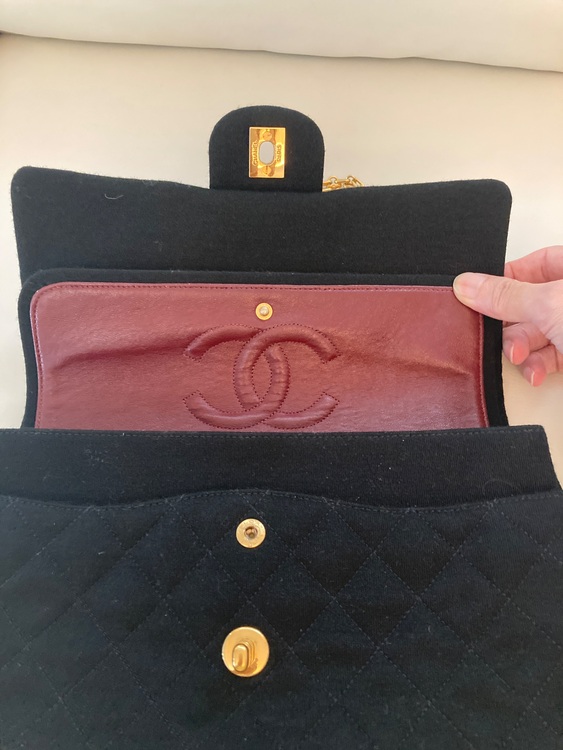 マトラッセ　ジャージ素材（ブランドバッグ）の商品画像 - 査定依頼日：2025年9月5日 - 最高査定価格：200,000円