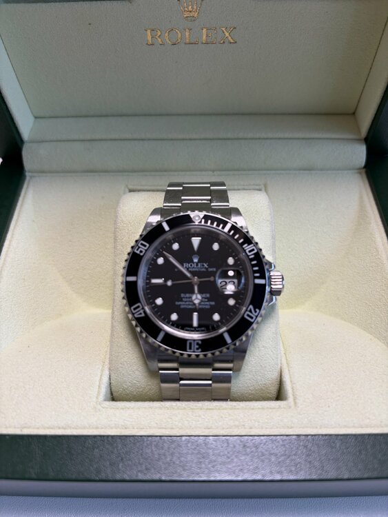 ロレックス サブマリーナー v244**（高級時計）の商品画像 - 査定依頼日：2026年4月1日 - 最高査定価格：1,600,000円