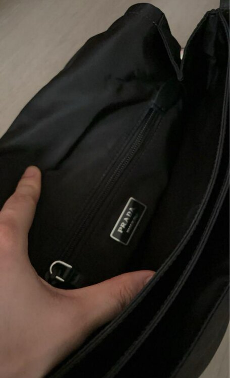 ブラック　パテッド　1BD256（ブランドバッグ）の商品画像 - 査定依頼日：2025年4月16日 - 最高査定価格：190,000円