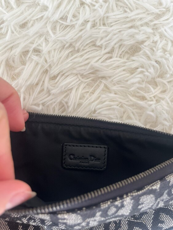 ディオール  （ブランドバッグ）の商品画像 - 査定依頼日：2025年1月24日 - 最高査定価格：60,000円