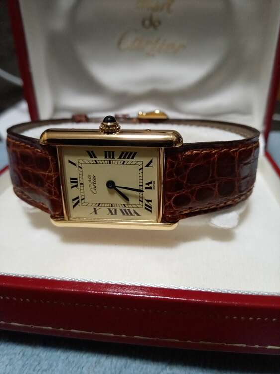 カルティエ タンク W100275301（高級時計）の商品画像 - 査定依頼日：2025年3月10日 - 最高査定価格：200,000円