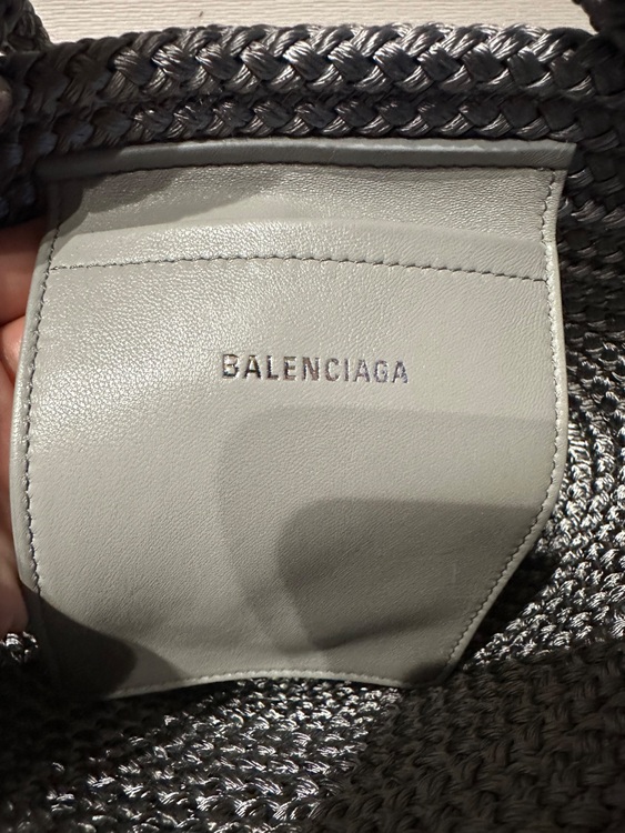 バレンシアガ  （ブランドバッグ）の商品画像 - 査定依頼日：2025年7月6日 - 最高査定価格：60,000円